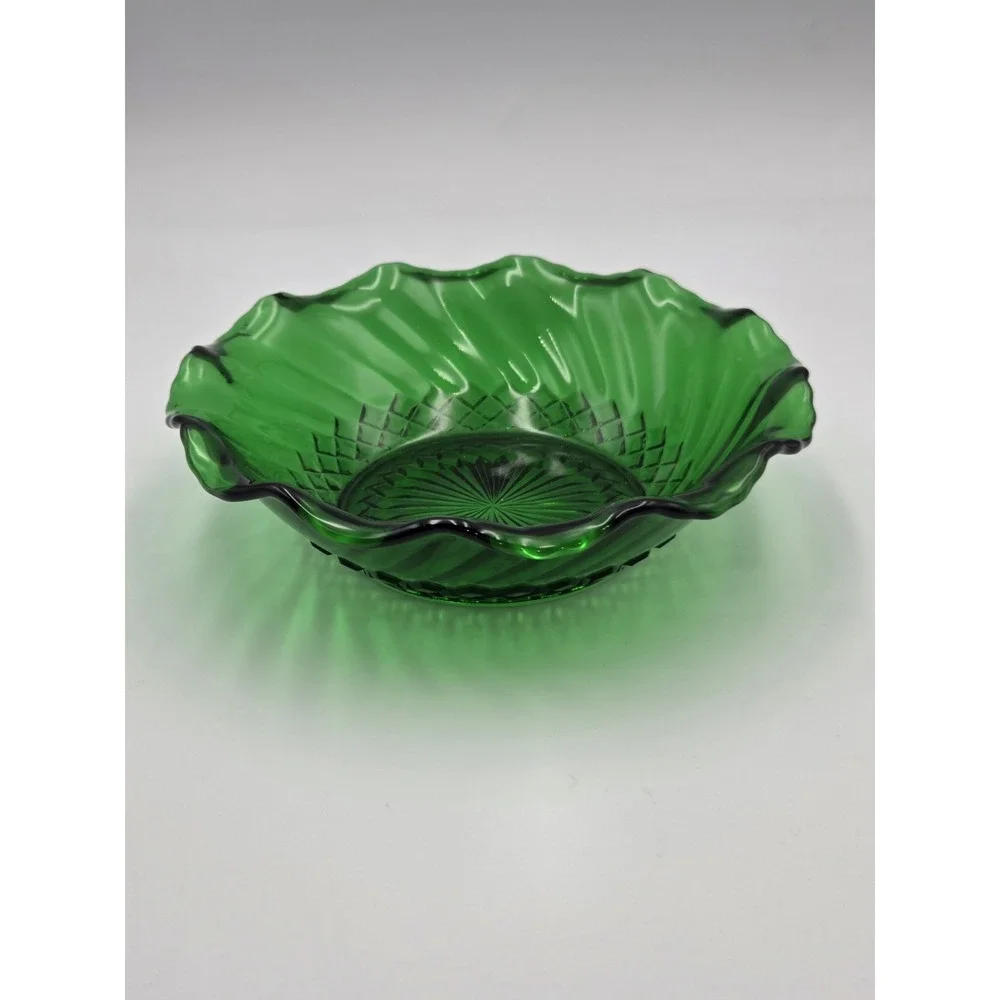 Anchor Hocking Forest Green Glass Bowl Diamond Swirl Ruffled Edge Vintage